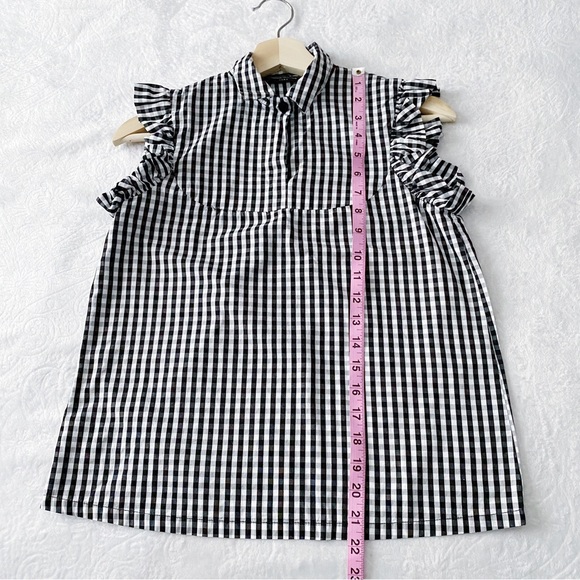 Zara Black & White Gingham Ruffle Cap Sleeve Blouse - Picture 4 of 11